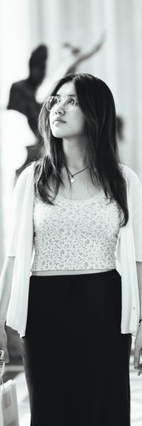 ANYA black4