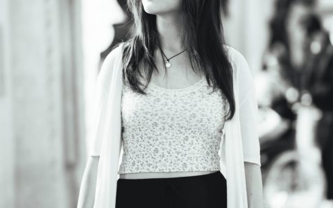 ANYA black4
